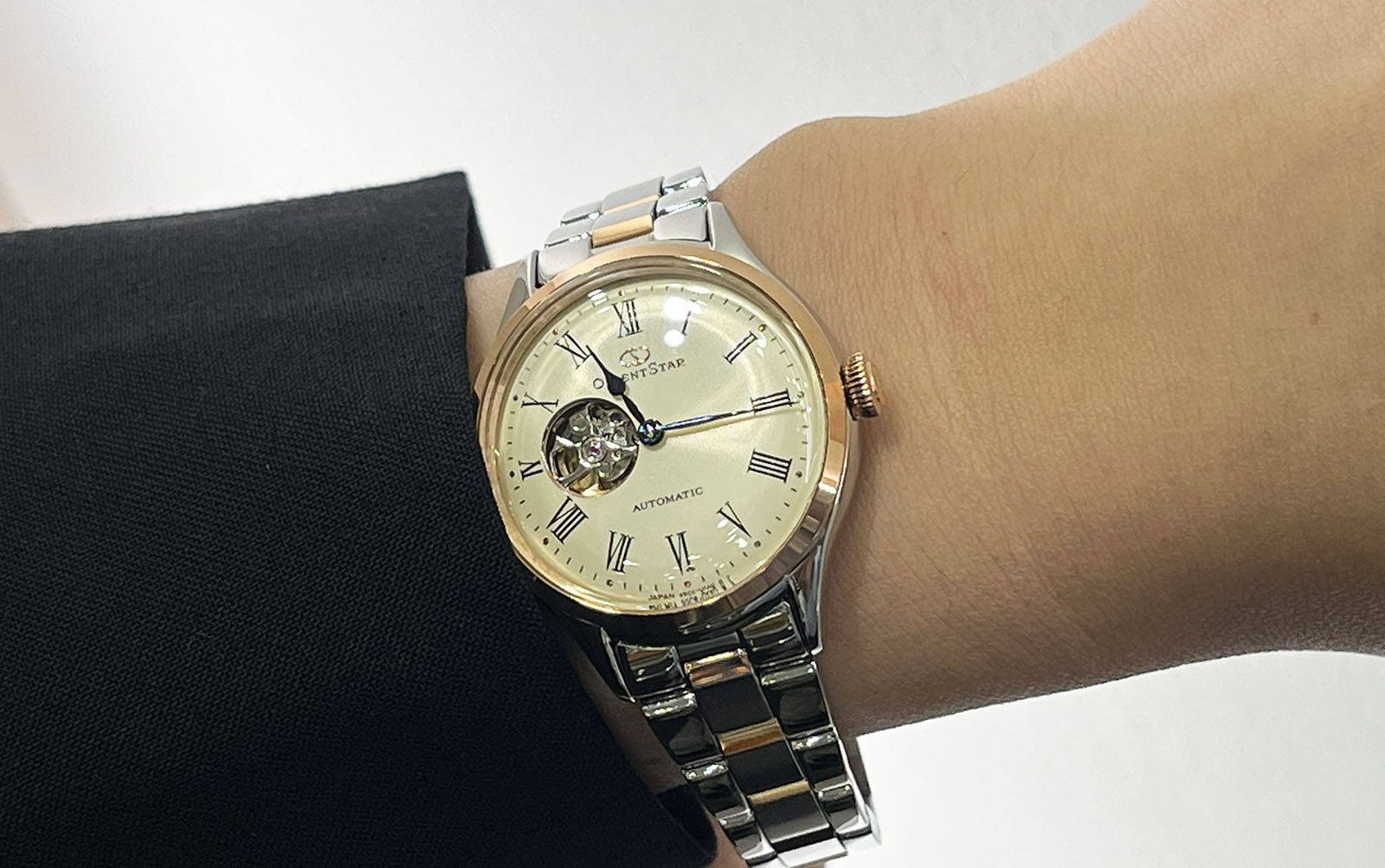 オリエントスターレディースモデル。